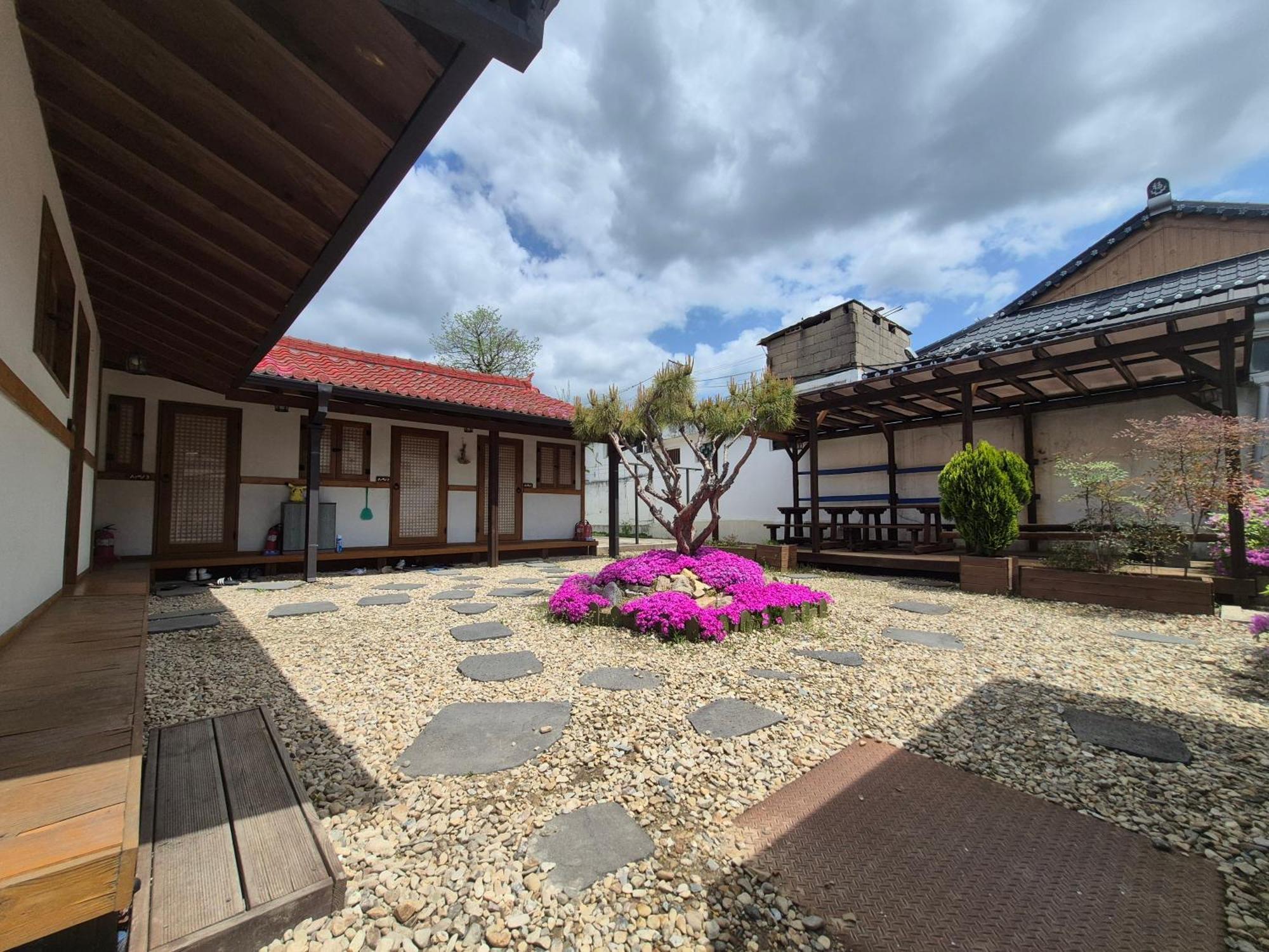 Jeonju Tosarang Guesthouse Экстерьер фото